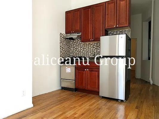 Rented by Lexington Real Estate Group | media 26