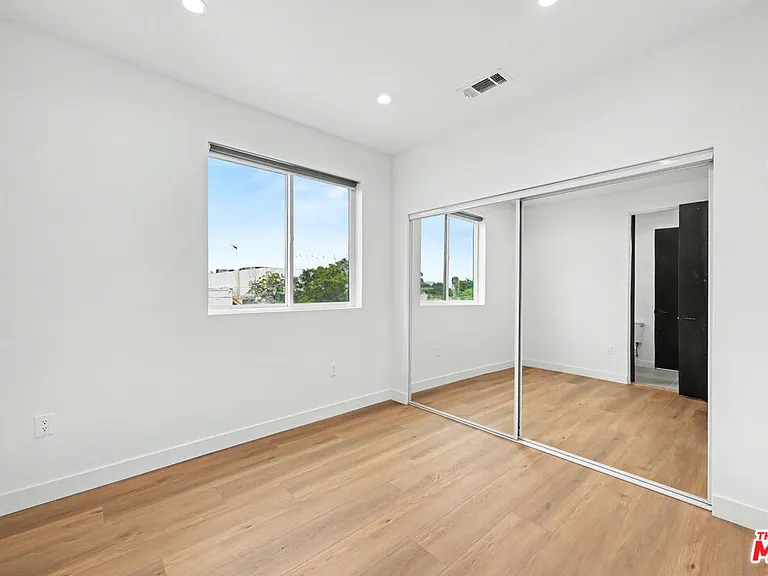 1907 S Corning St #1 — Photo 36