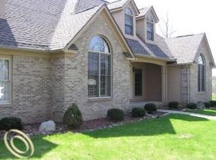 9440 Parshallville, Hartland, MI 48430