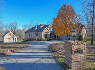 1001 Sutter Ln, Oakland, MD 21550