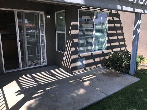 3rd image of 13300 Spring Valley Pkwy APT B