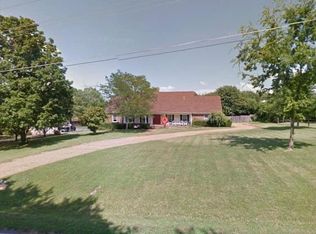 917 Douglas Bend Rd, Gallatin, TN 37066