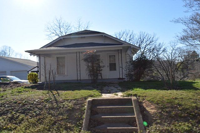 2nd image of 1081 Curtis Bridge Rd