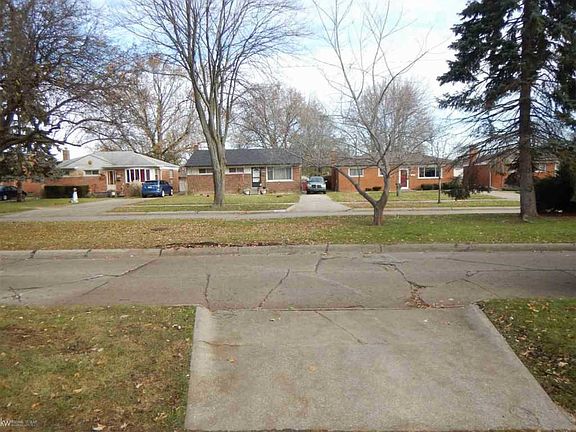 4th image of 23208 Brookdale Blvd