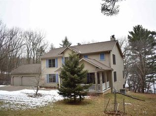 E11340 Hillside Dr, Wisconsin Dells, WI 53965