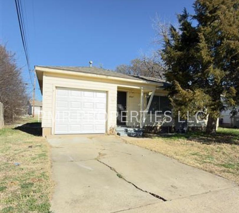 1st image of 2807 NW 24th St