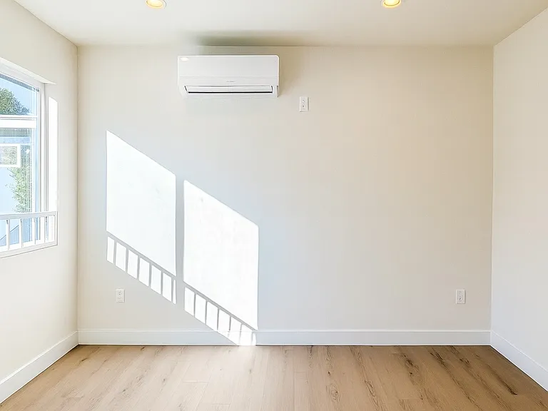 1478 S Wooster St #3/4 — Photo 2