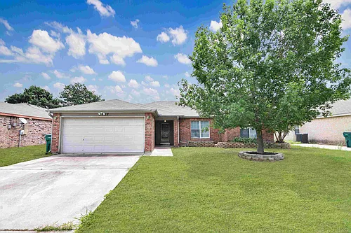 2107 Miller St Photo 1
