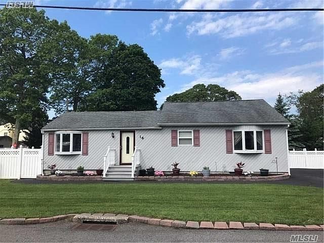 2nd image of 16 Olive St