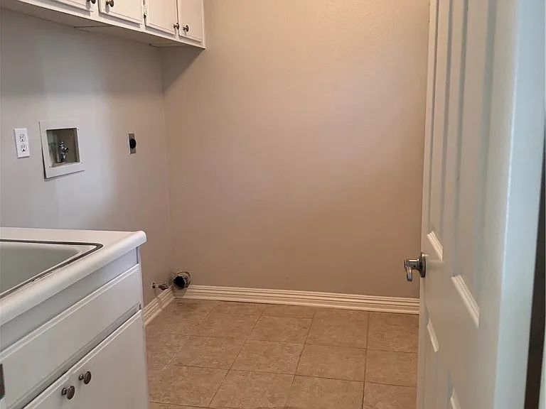 825 Hibiscus Ct — Photo 38