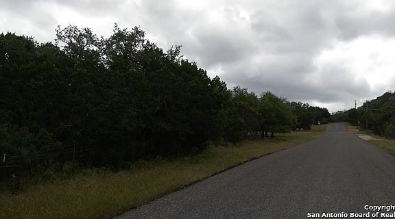 5th image of 645 Fawn Trl
