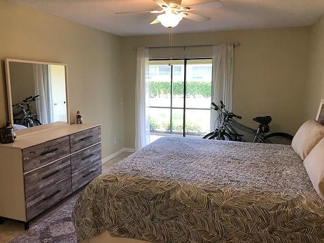 901 Pinecrest Cir #B — Photo 7