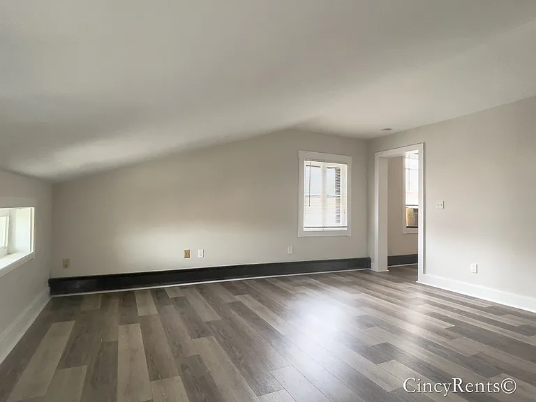 219 Fosdick St #3 — Photo 6