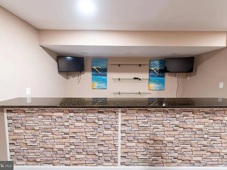 43 Wiltshire Dr — Photo 25