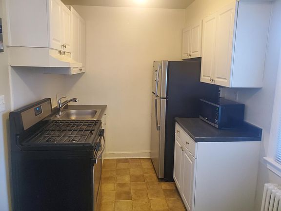 5th image of 4511 Avondale St APT 202