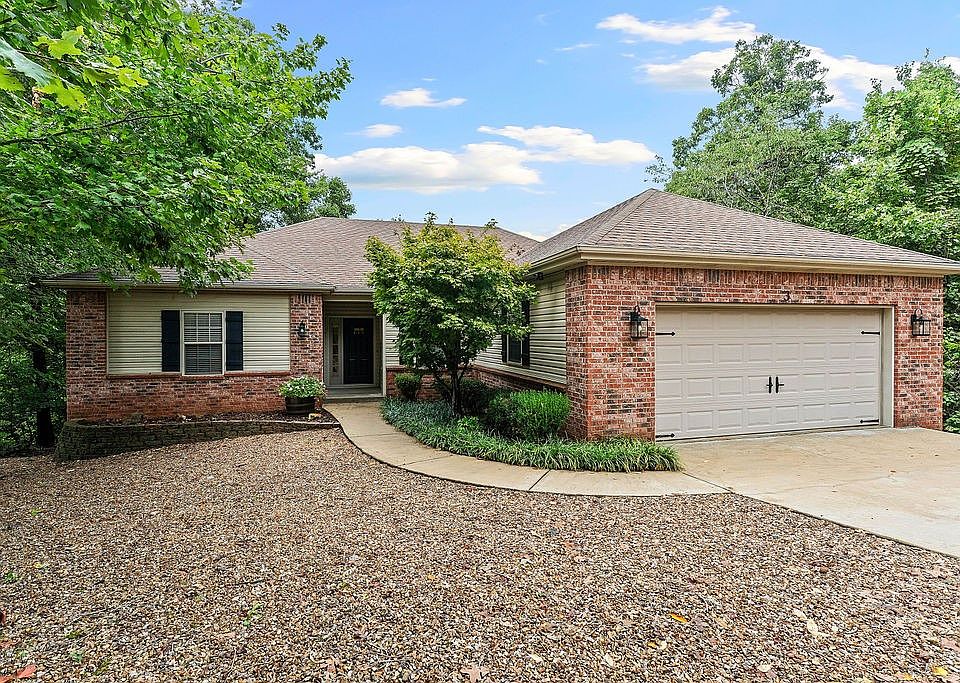 1st image of 3 Embleton Cir