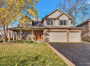 442 Giles Ct, Bartlett, IL
