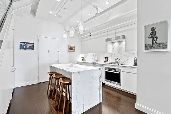 Sold by Compass | media 5