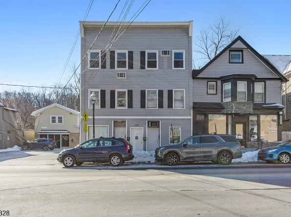 129 Main St APT 3, Bloomingdale, NJ 07403