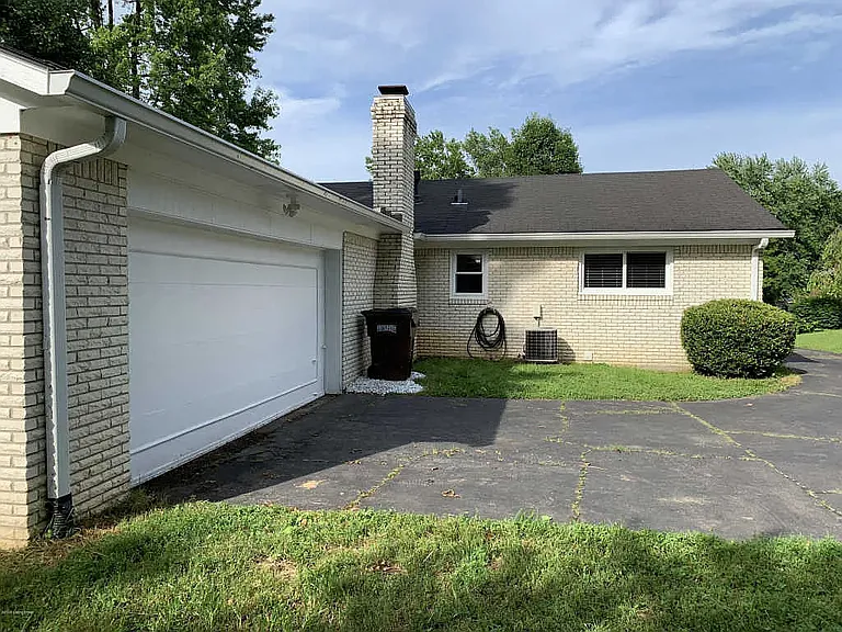 2104 Terriwood Ct — Photo 23