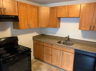250 S 162nd St #1, Seattle, WA 98148
