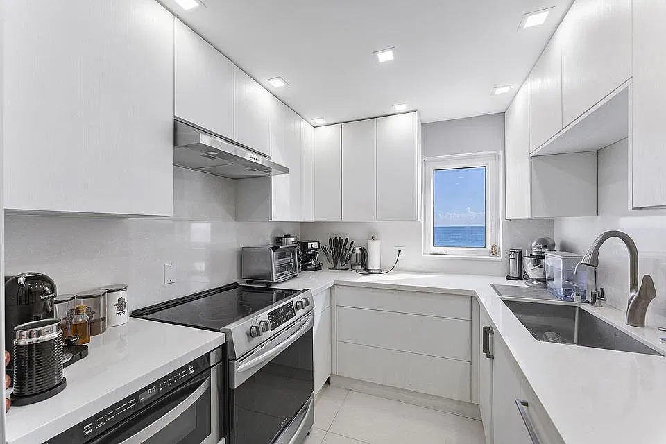 4505 S Ocean Blvd — Photo 4