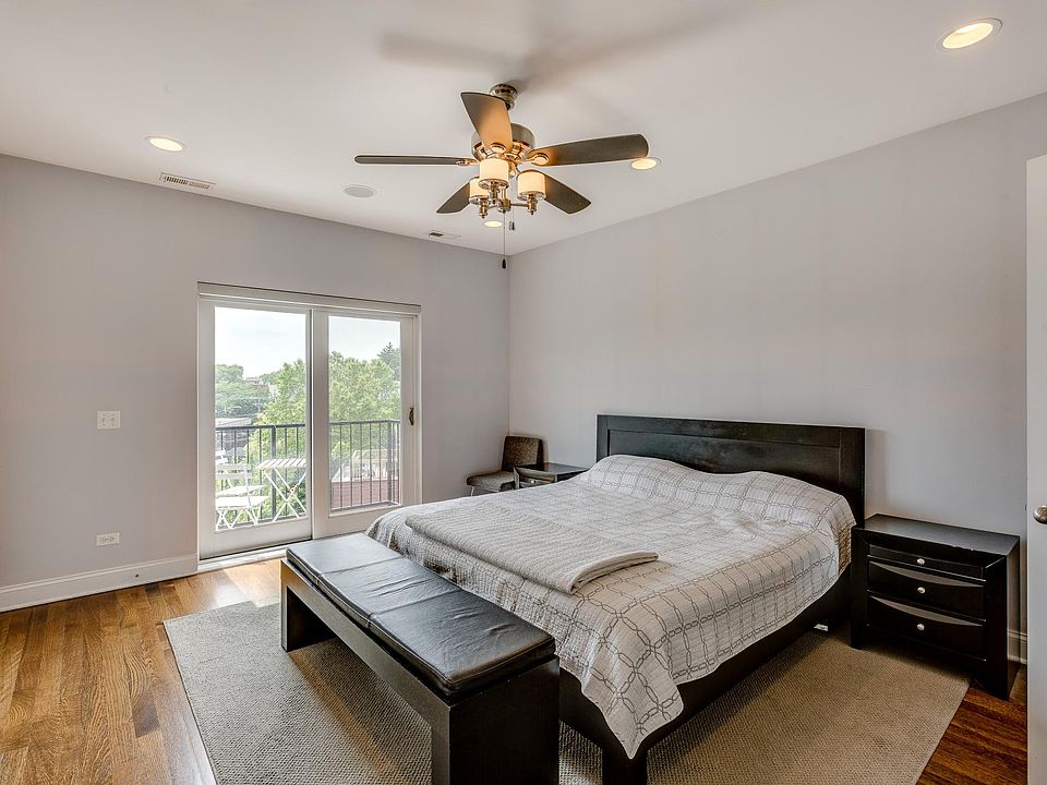 1st image of 3828 N Lincoln Ave