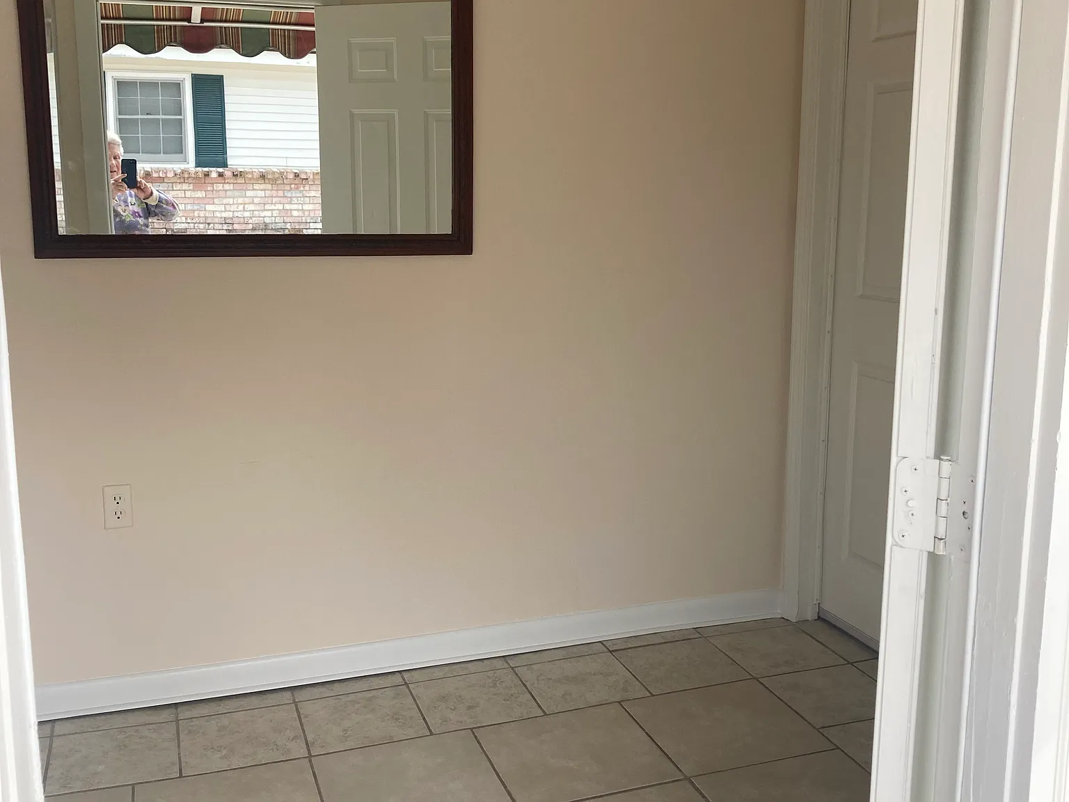 515 State St — Photo 2