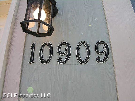3rd image of 10909 23rd Avenue Ct E Spc 1