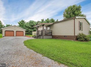 56 Seavers Rd, Newville, PA 17241