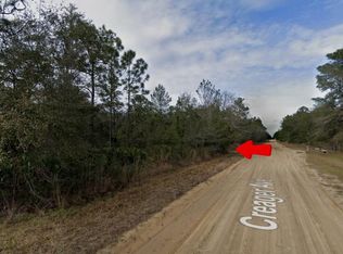 5 Creager Ave, Interlachen, FL 32148