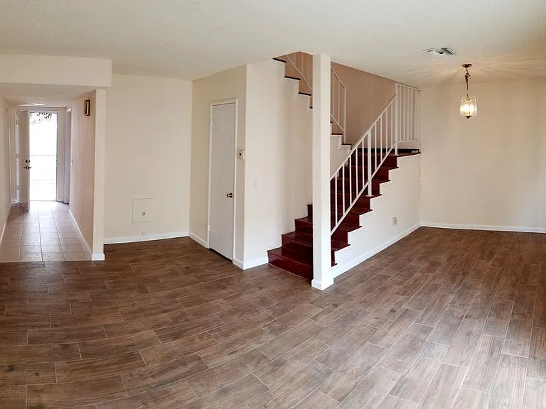 1533 S Del Mar Ave #K — Photo 1