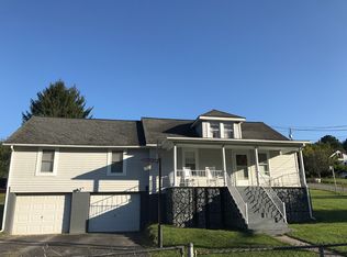 243 Bluewell School Rd, Bluefield, WV 24701