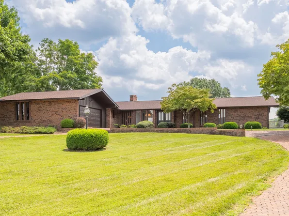 4609 Waterfront Farms Dr, Draper, VA 24324