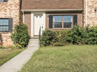44 Winslow Park Dr, Catonsville, MD 21228