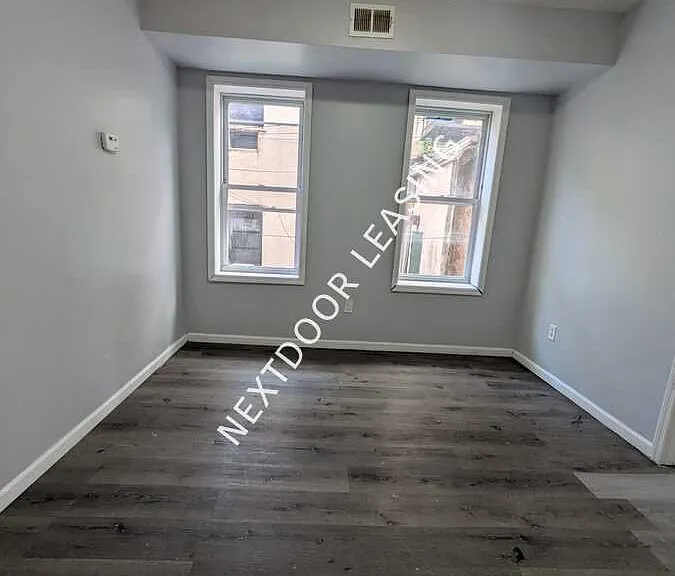 122 Wade St #1M — Photo 5