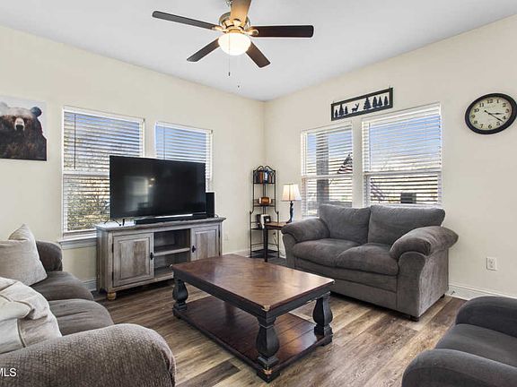 5th image of 12351 Windward Dr