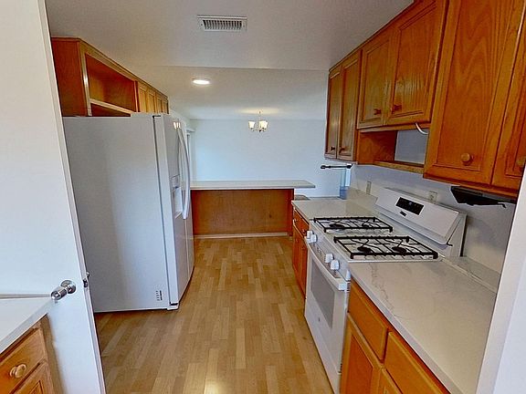 5th image of 7616 Padova Dr