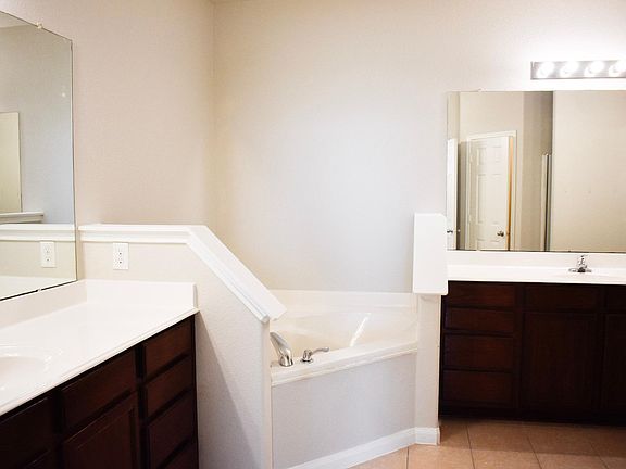 2nd image of 2127 Mandarin Way