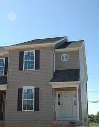 1st image of 8 Brighton Ct