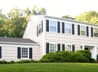 135 Candace Ln, Chatham, NJ 07928