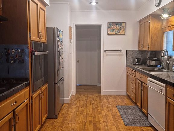 2nd image of 2617 Agnes Way
