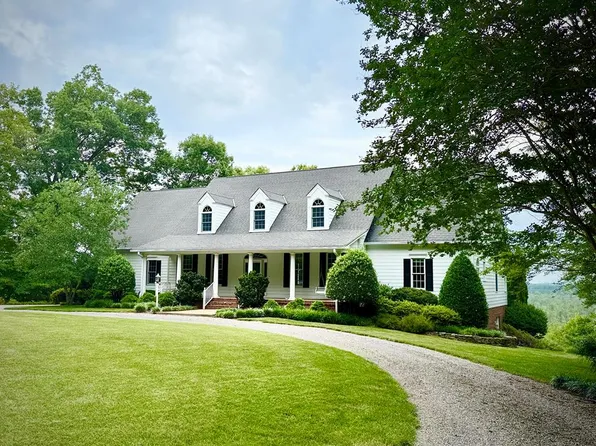 310 Old Fraziers Trl, West Point, VA 23181