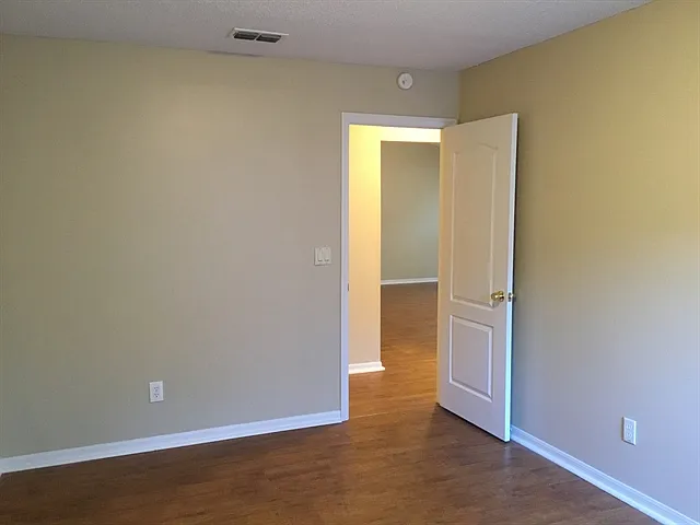 245 Johns Glen Dr — Photo 15