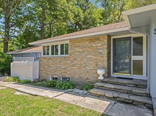 5 Woodland Dr, Paxton, MA 01612