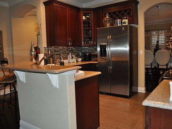 4th image of 13303 Phoenix Dr