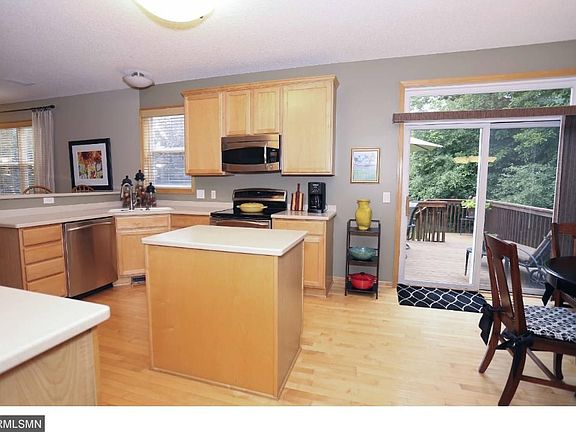 4th image of 3094 Torrey Dr