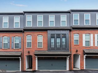 1352 Station House Ln, Mechanicsburg, PA 17055