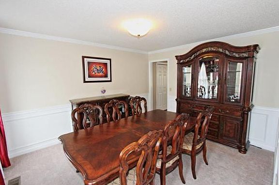 4th image of 409 Green Valley Dr