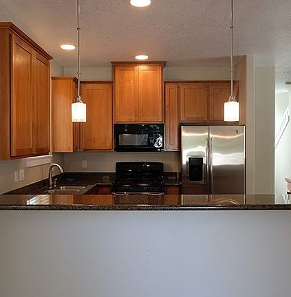 5th image of 8010 NE 62nd Cir